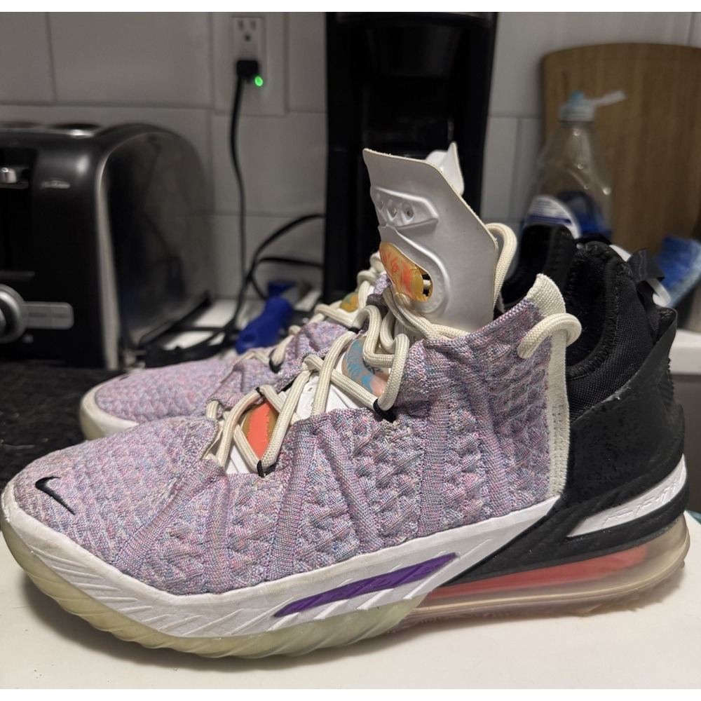 Nike LeBron 18 Graffiti Men's Sneakers CQ9283-900 Size 8